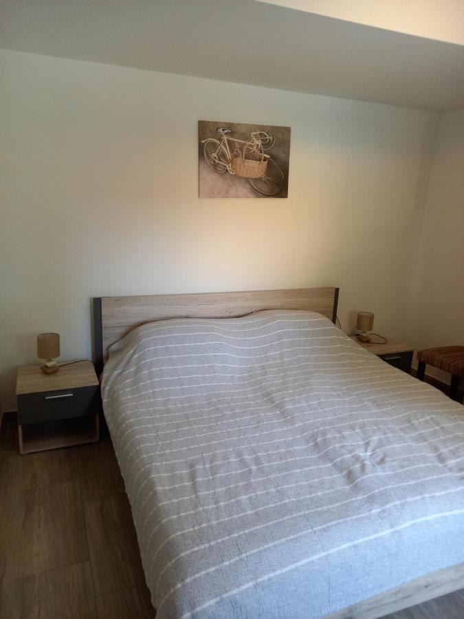 Apartment Senka มาลีโลชินจ์ ภายนอก รูปภาพ