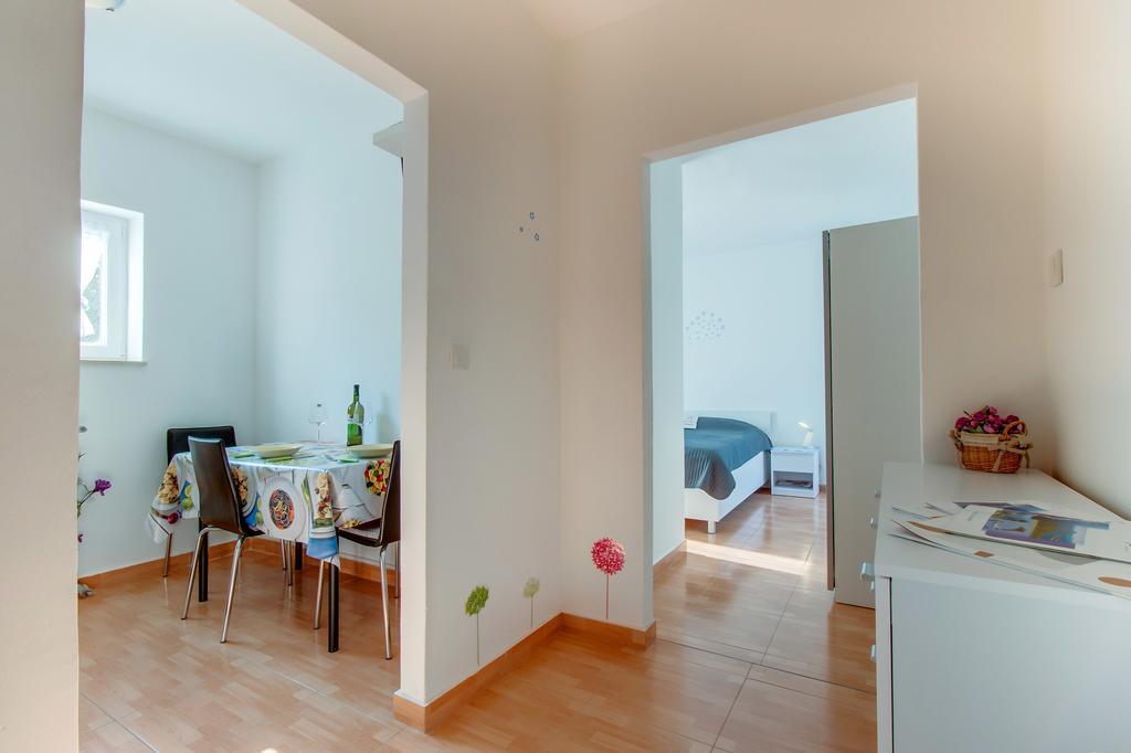Apartment Senka มาลีโลชินจ์ ภายนอก รูปภาพ