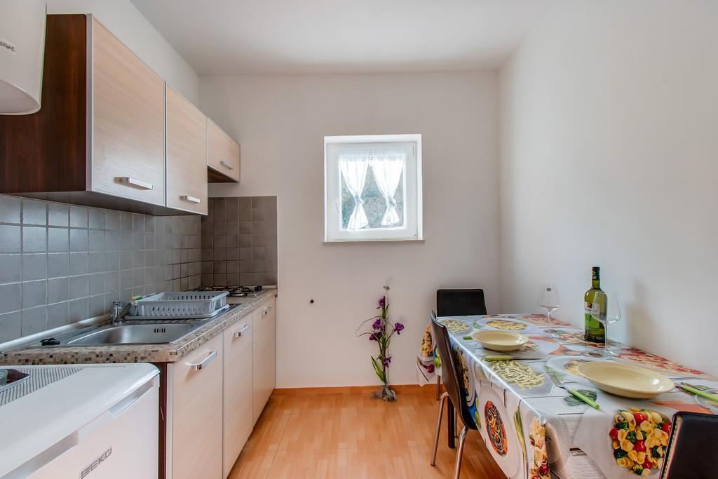 Apartment Senka มาลีโลชินจ์ ภายนอก รูปภาพ