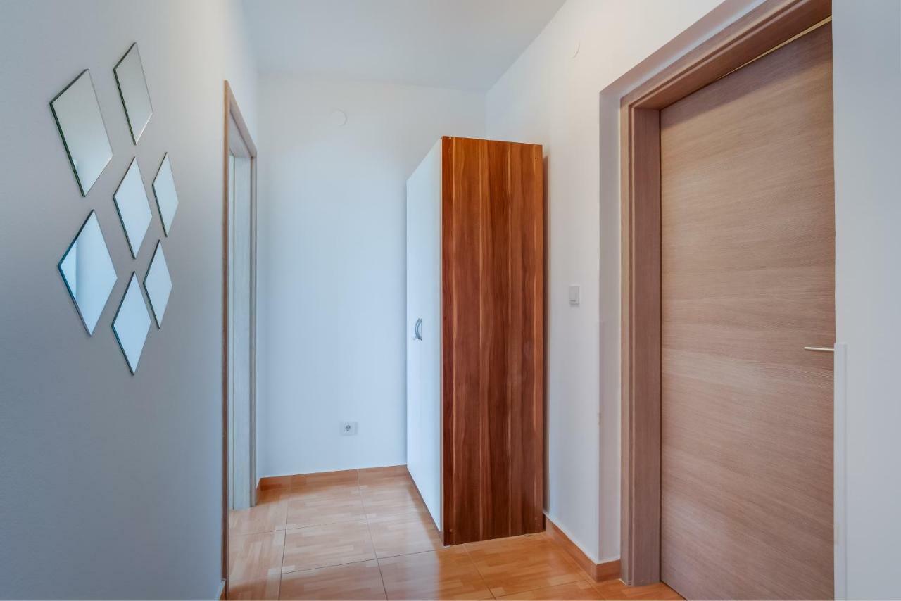 Apartment Senka มาลีโลชินจ์ ภายนอก รูปภาพ