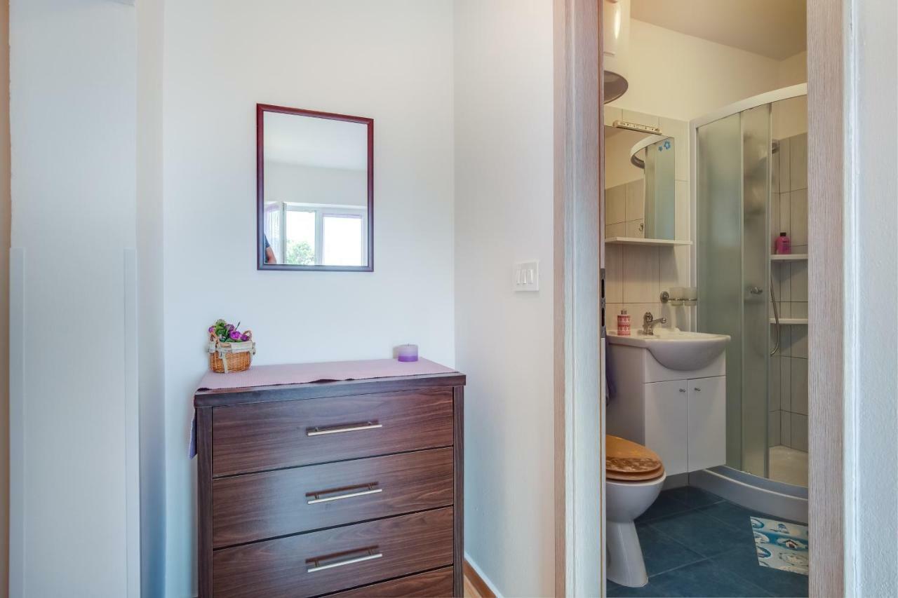 Apartment Senka มาลีโลชินจ์ ภายนอก รูปภาพ